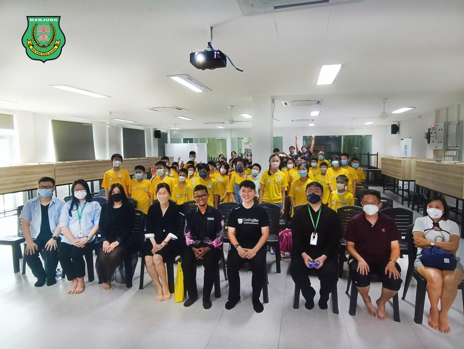 STEM科技营·编程兴趣从小启蒙